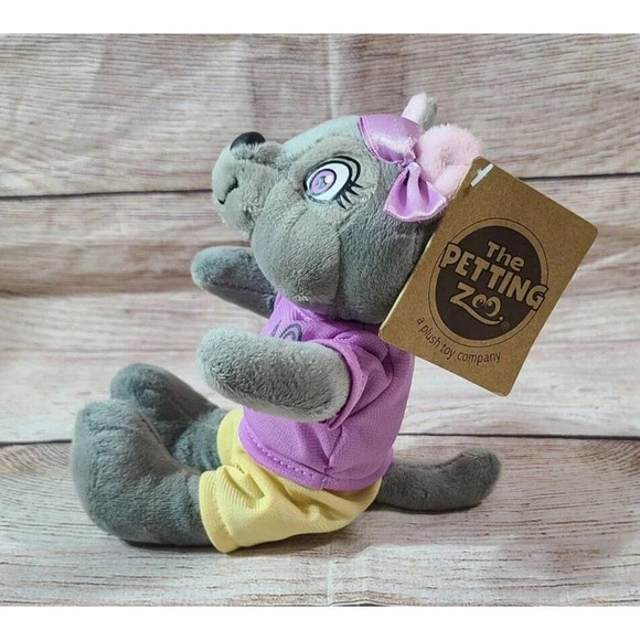 The Petting Zoo Great Wolf Lodge Plush Violet Wolf Stuffed Animal Gray 8" 2019 - Picture 2 of 5